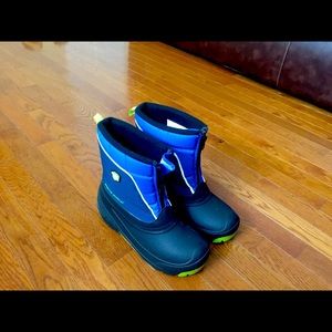 Size 5 snow boots